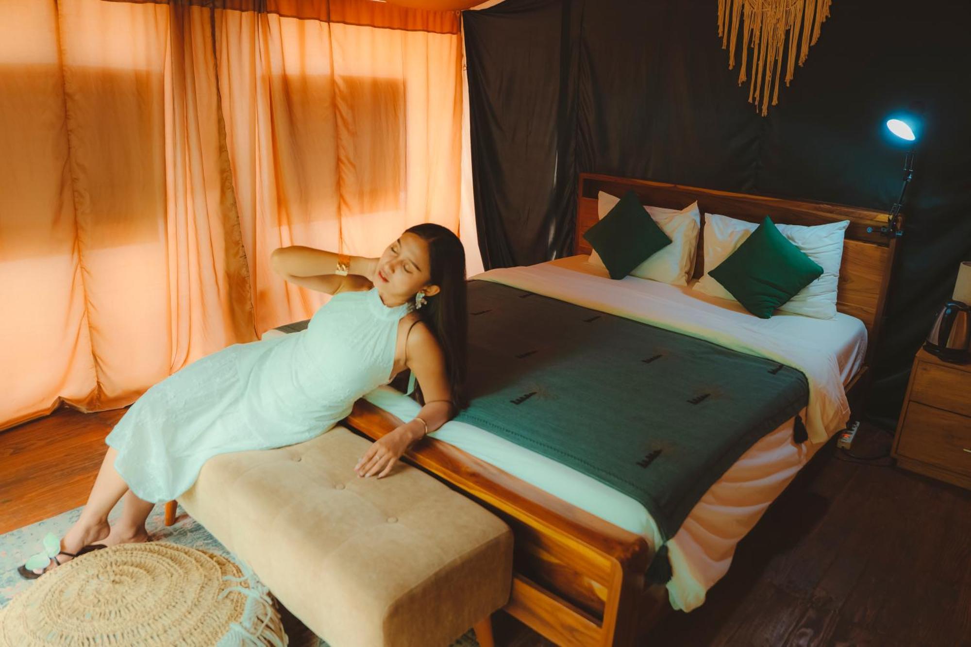 Luxe tent Glamping Tent In Pelaga Eco Park Patjung